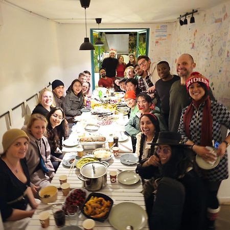Be Bold Hostel Antalya Bagian luar foto
