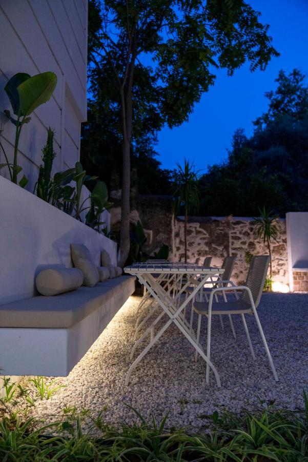 Be Bold Hostel Antalya Bagian luar foto